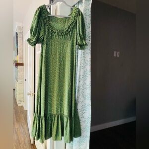 Doen Green Floral Maxi Dress with Ruffle Neck